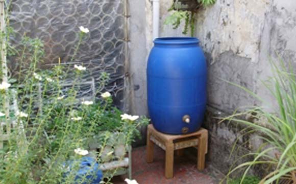 Mini cisterna não ocupa muito espaço (Fotos: Edison Urbano)