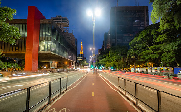 Imagem da Avenida Paulista, um dos pontos mais famosos de São Paulo