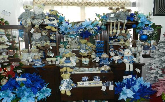 Artigos de decoração em tons de azul. (Foto: Christmas World)