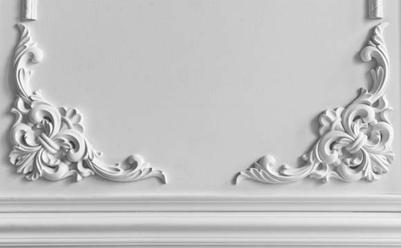 Moldura de gesso já não é mais tanto utilizada na decoração de tetos