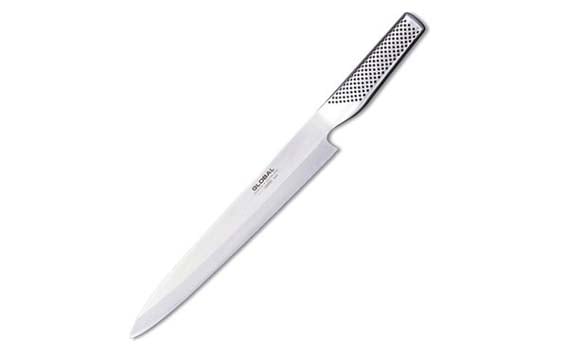As facas de sashimi tem sua lâmina de corte em apenas um lado, um problema para os canhotos. Esta faca, á venda na loja Doural por R$ 353,50, foi fabricada especialmente para quem usa a mão esquerda na cozinha (Foto: Reprodução/Doural)