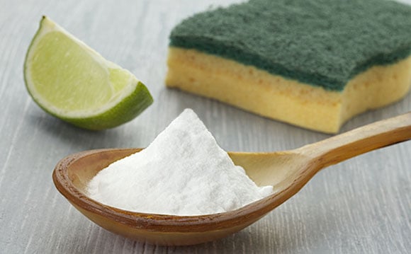 O bicarbonato pode ser um bom removedor de gordura (Foto: Shutterstock)