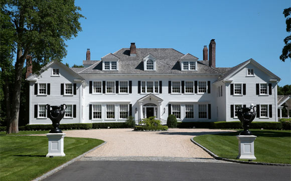 Em juho, a mansão foi colocada à venda por U$ 12,5 milhões (R$ 27,8 milhões) (Foto: Reprodução/The New York Times)