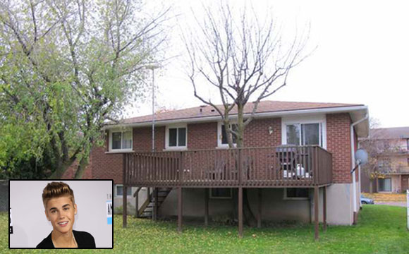 Segundo a publicação, Justin Bieber passou 80% de sua infância nesta casa em Ontário, no Canadá (Fotos: Reprodução/TMZ)