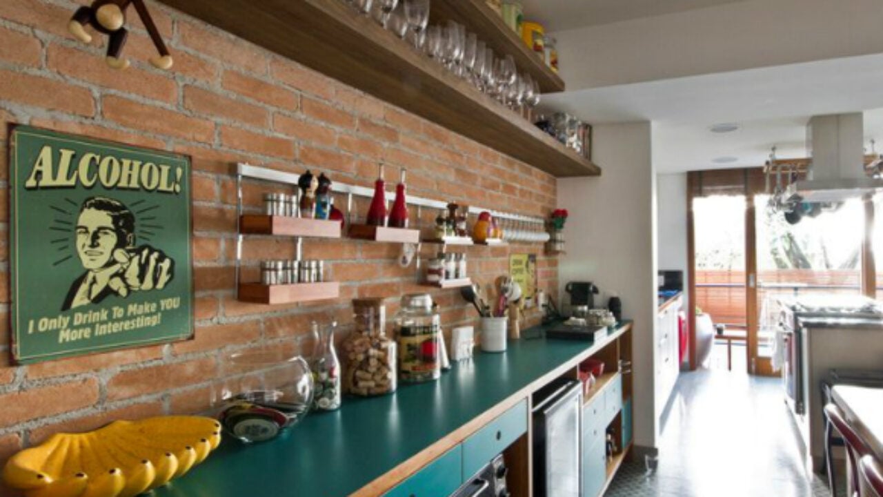 Cozinha vintage com espaço para copa. Veja o projeto