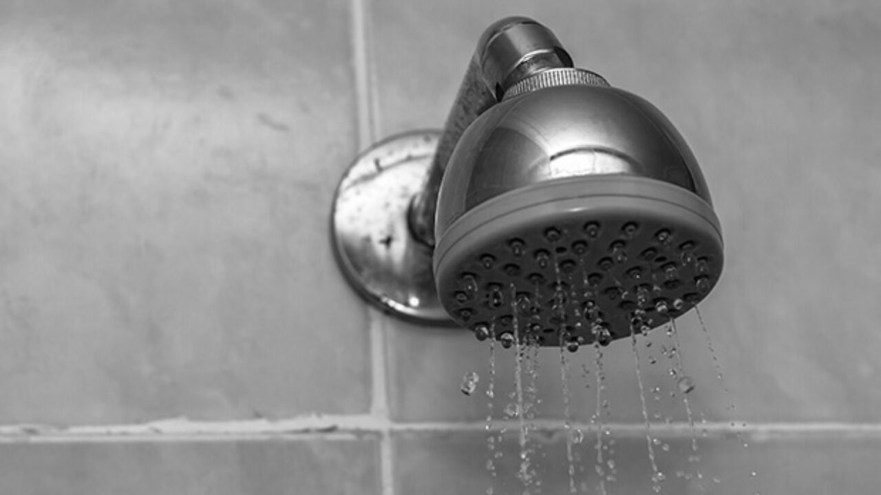 Qual a diferença entre ducha e chuveiro?