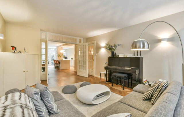 estilo de decoração comfy para a sala