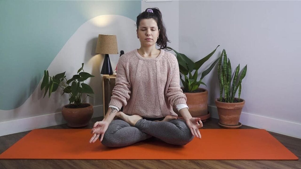 Yoga para iniciantes: veja benefícios e dicas para começar